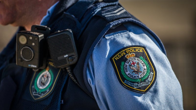 Can you remain silent to police in Australia?